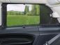 Mobile Preview: Mercedes-Benz V-Klasse mit montiertem FLYOUT Moskitonetz am Ausstellfenster rechts.